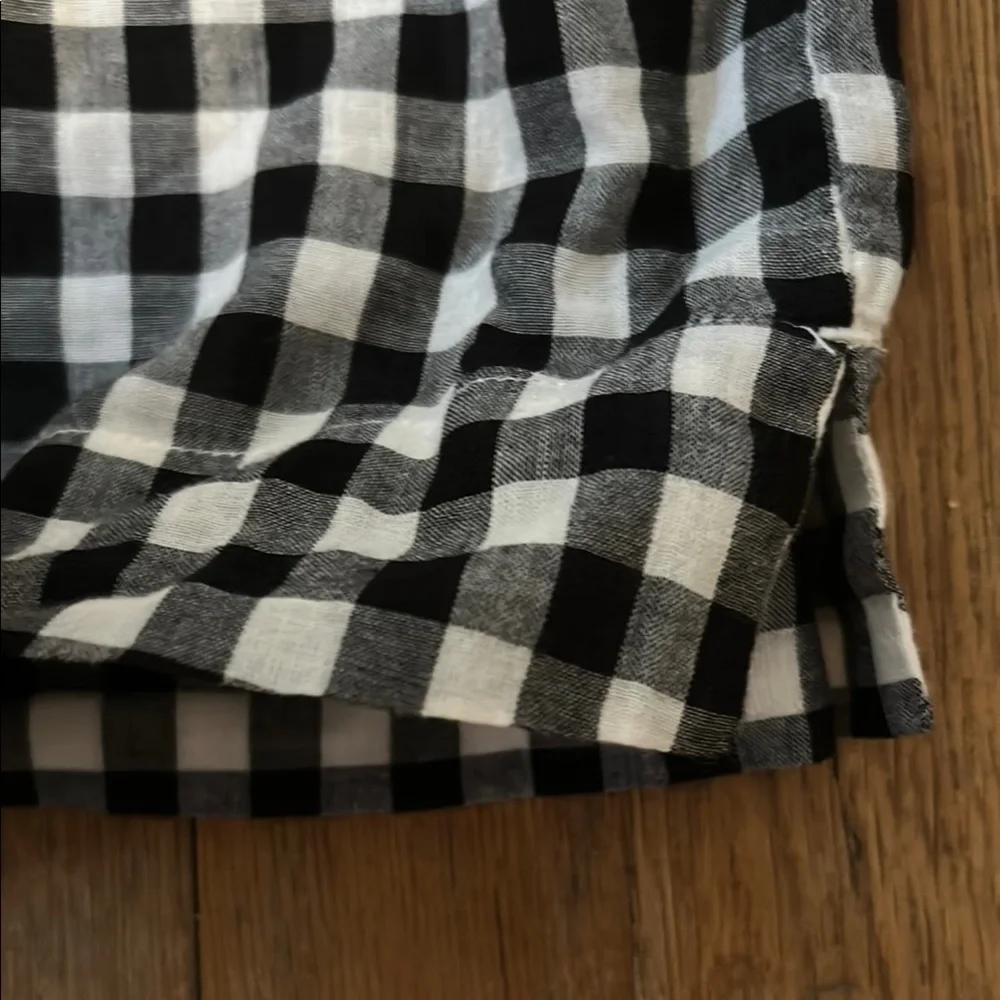 J. Crew Black and White‎ Checkered Blouse with ruffles tunic 100% cotton size 6
